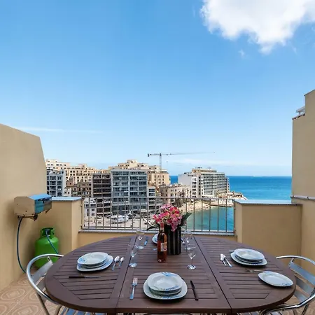 Spinola Bay Seafront Penthouse, With Large Outside Terrace With Bbq * Сент Джулианс