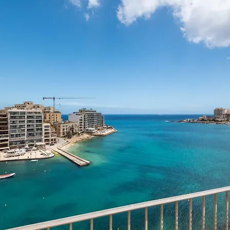 Spinola Bay Seafront Penthouse, With Large Outside Terrace With Bbq *
