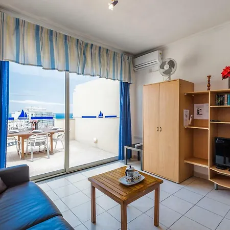 Spinola Bay Seafront Penthouse, With Large Outside Terrace With Bbq * Saint Julian's